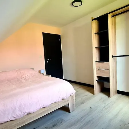 Au 14 - Au Calme Avec Jardin , Proche De Dinant