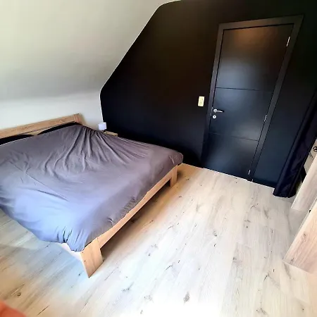 Au 14 - Au Calme Avec Jardin , Proche De Dinant Anhée