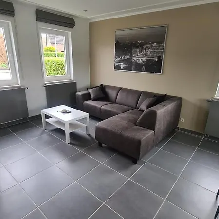 Au 14 - Au Calme Avec Jardin , Proche De Dinant * Anhée