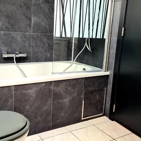 Au 14 - Au Calme Avec Jardin , Proche De Dinant Vakantiehuis *